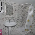 Villa Casa Espaciosa Con Gran Terraza Y Piscina Privada En Zona Tranquila De - Hisp-7-4 *