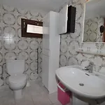 Villa Casa Espaciosa Con Gran Terraza Y Piscina Privada En Zona Tranquila De - Hisp-7-4