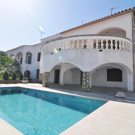 Casa Espaciosa Con Gran Terraza Y Piscina Privada En Zona Tranquila De - Hisp-7-4