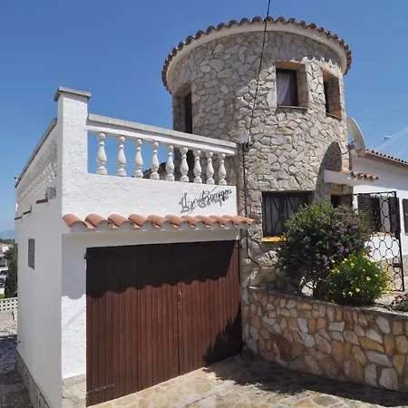 Casa Espaciosa Con Gran Terraza Y Piscina Privada En Zona Tranquila De - Hisp-7-4 *